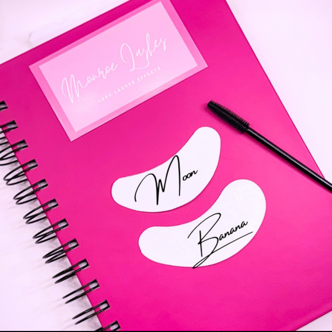 Geelilaput ”𝗠𝗢𝗢𝗡"