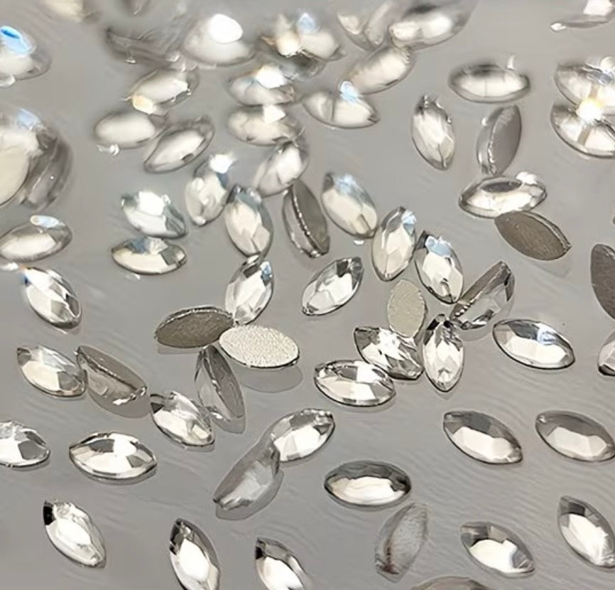 LUNA Crystal • Oval •