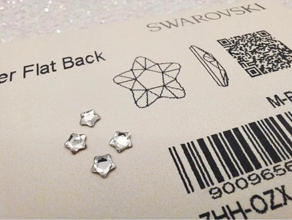 Swarovski 4mm Star Flower- hopea