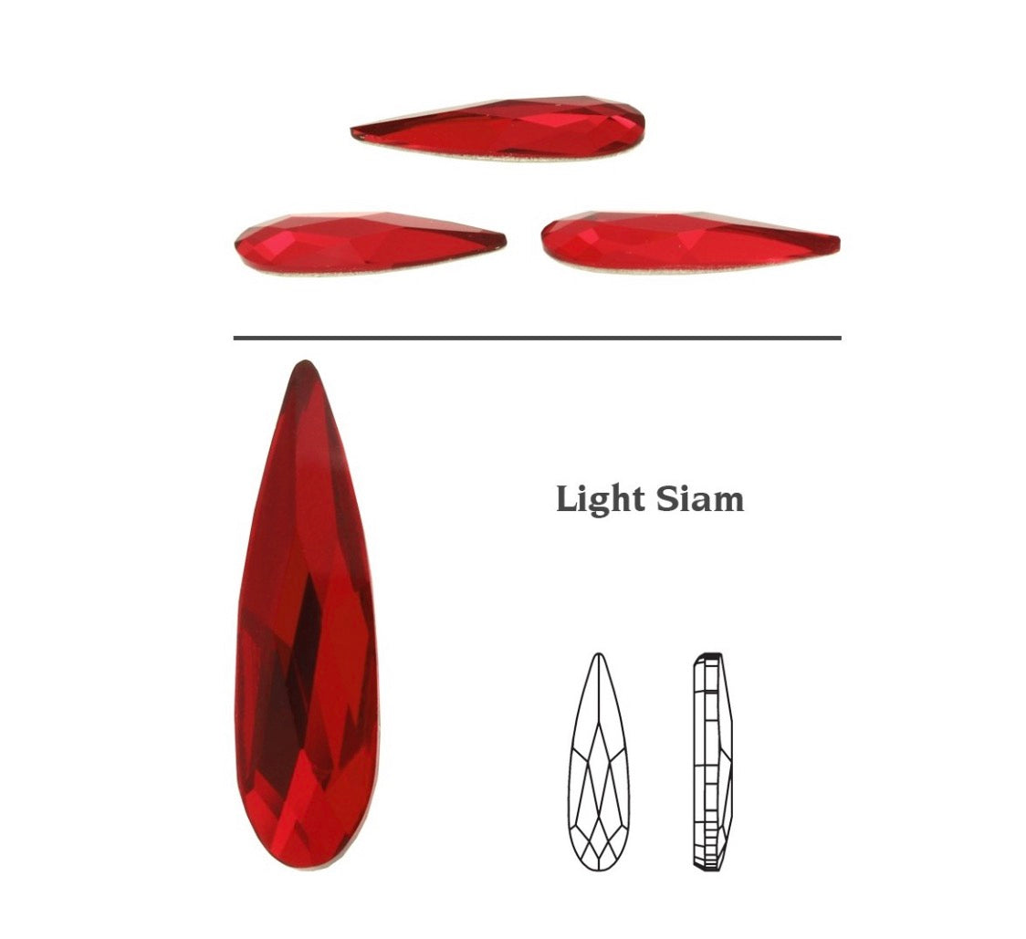 Swarovski • Vampire fang •
