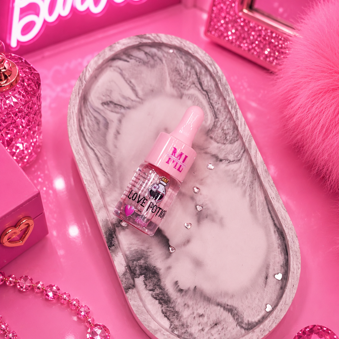 Love Potion 🖤 • Lash Bonder •